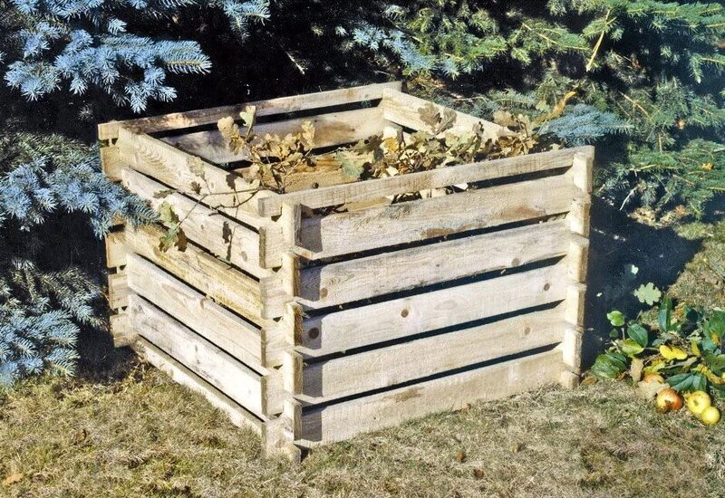 Composteur de jardin en bois